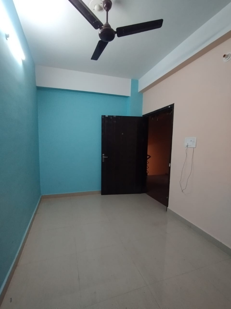 Unfurnished 2bhk in Amarawati Path, Christian Basti, Guwahati, Assam, India for Rent